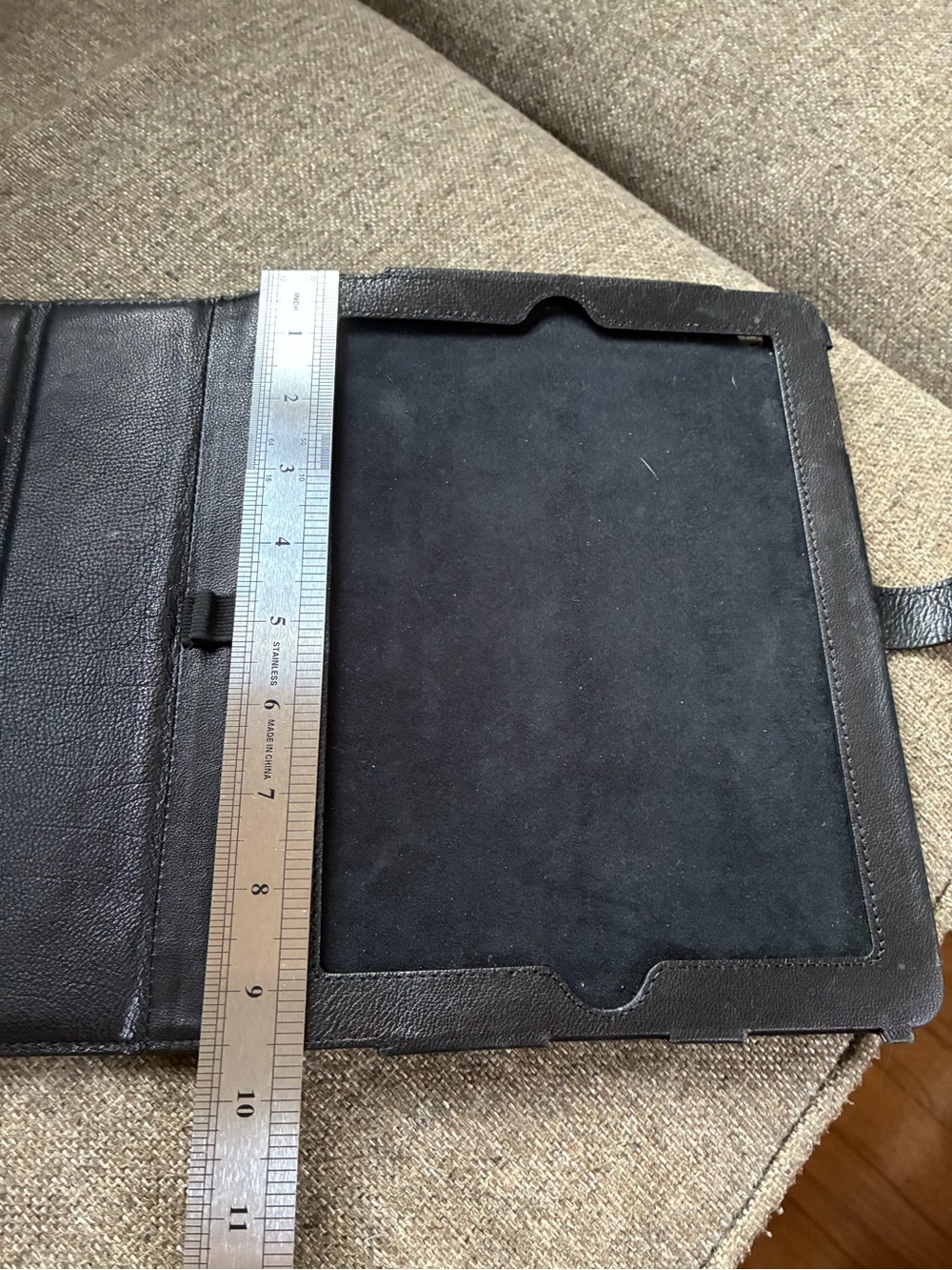 Brahmin iPad case - Picture 9 of 10